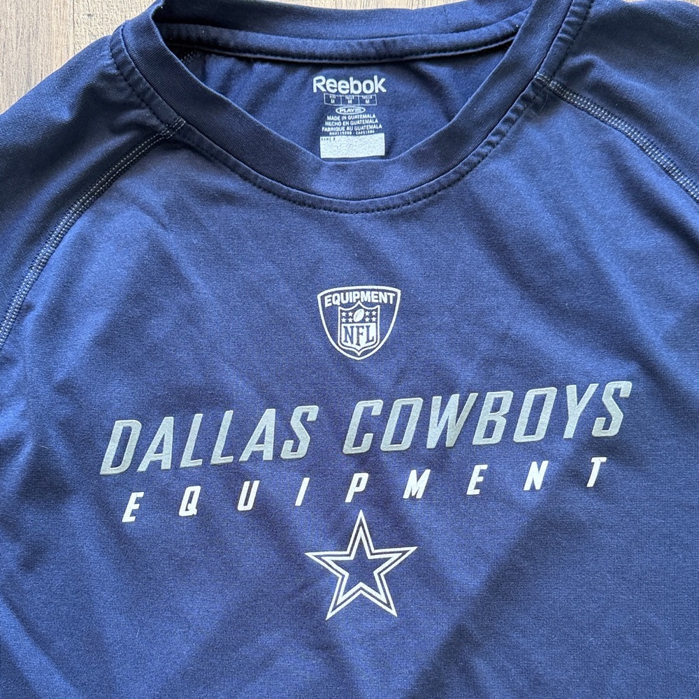2 Men’s Dallas Cowboy Dri-fit Shirts - Picture 9 of 11